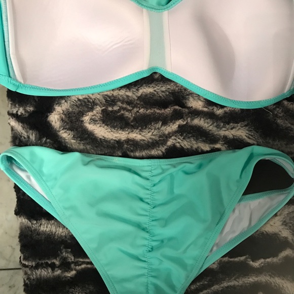 H2oh! Bikini Medium NWOT - Picture 4 of 5
